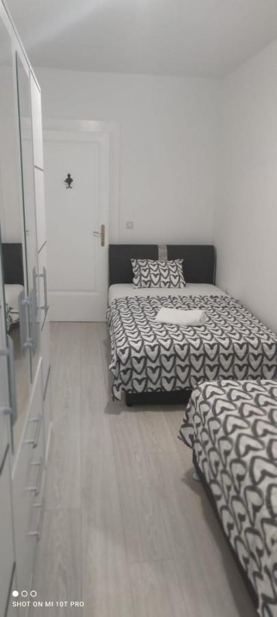 Apartman R&R,3 Room Apartman In The Center Sibenik Exterior photo