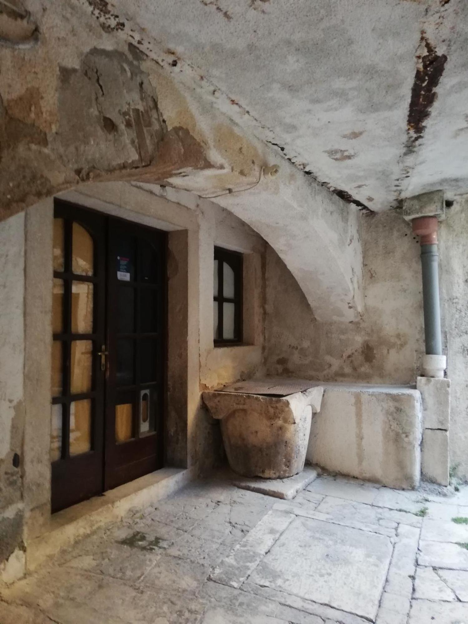 Apartman R&R,3 Room Apartman In The Center Sibenik Exterior photo